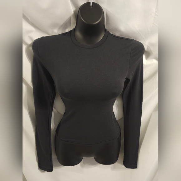 SKIMS Fits Everybody Long Sleeve T-shirt Size Extra Small AP-TSH-0650 - Picture 4 of 6